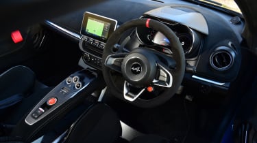 Alpine A110 R - interior